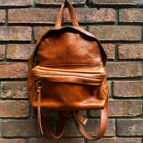 Dark tan leather Madewell mini backpack - Picture 7 of 7